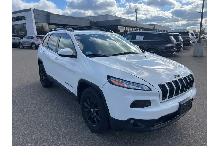 $10875 : Jeep Cherokee 2014 4x4 Latit image 4