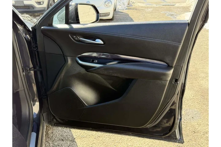 $30856 : Cadillac XT4 2023 4x4 Luxury image 10