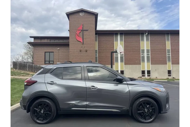 $10999 : 2021 Kicks SR image 5