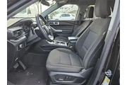 $30990 : Ford Explorer 2023 XLT 4dr S thumbnail