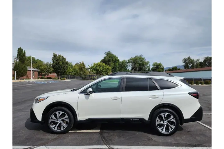 $21900 : 2020 Outback Limited image 6