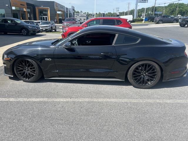 $33998 : PRE-OWNED 2018 FORD MUSTANG GT image 2