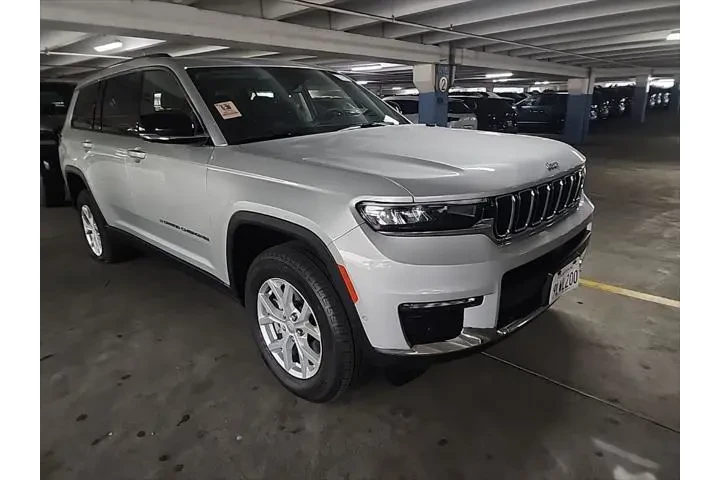 $38995 : Jeep Grand Cherokee L 2024 4 image 1
