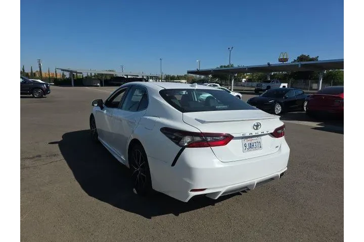 $26900 : Toyota Camry 2024 SE 4dr Sed image 4