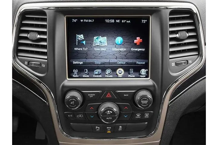 2014 Grand Cherokee Laredo image 10