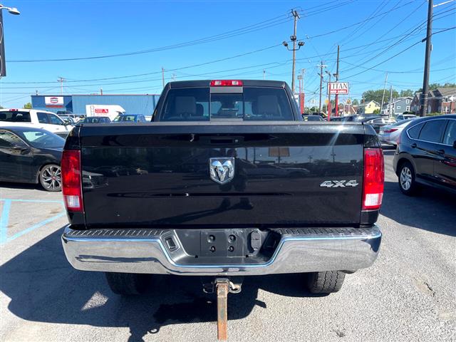 $24995 : 2017 RAM 2500 image 4