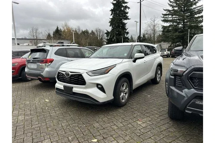 $34171 : Toyota Highlander 2022 AWD L image 5