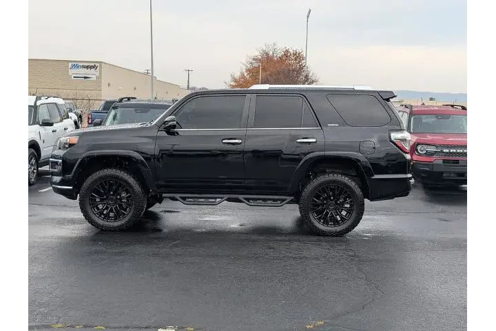 $22243 : GMC Yukon 2017 4x4 Denali 4d image 5