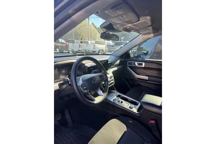 $26158 : Ford Explorer 2022 AWD XLT 4 image 5