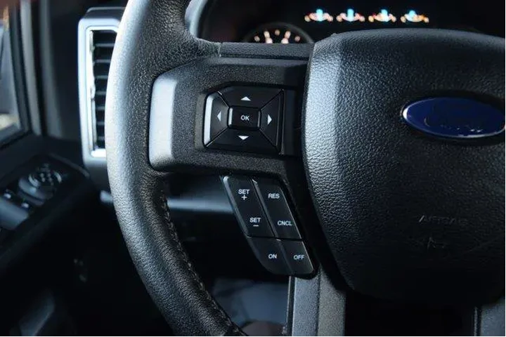 $12000 : Ford F-150 2015 4x4 XLT 4dr image 6