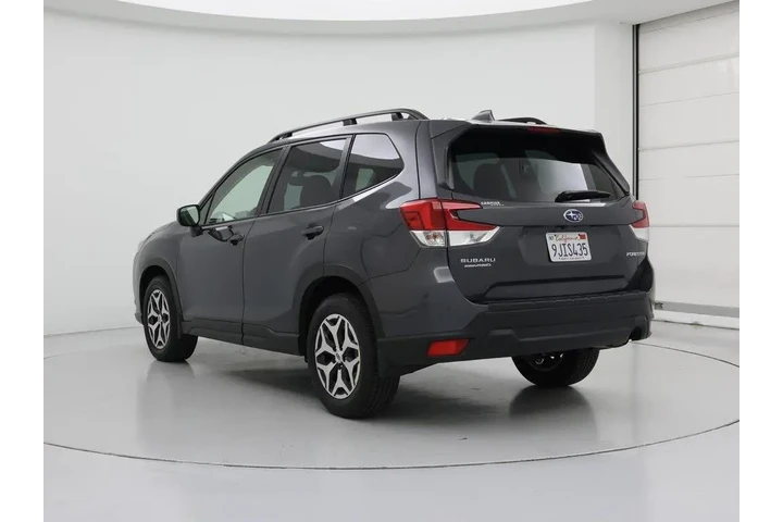 $28998 : Subaru Forester 2023 AWD Pre image 2