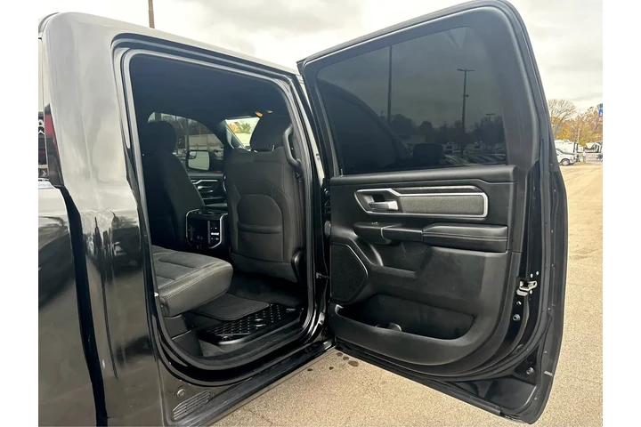 $25980 : 2020 RAM 1500 Big Horn 4x4 Cr image 10