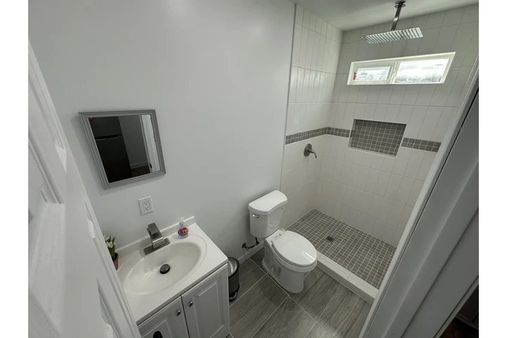 $1850 : Renta Estudio South Whittier image 9