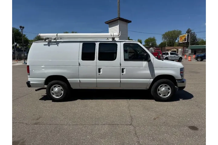 $13990 : 2013 E-Series E-250 image 6