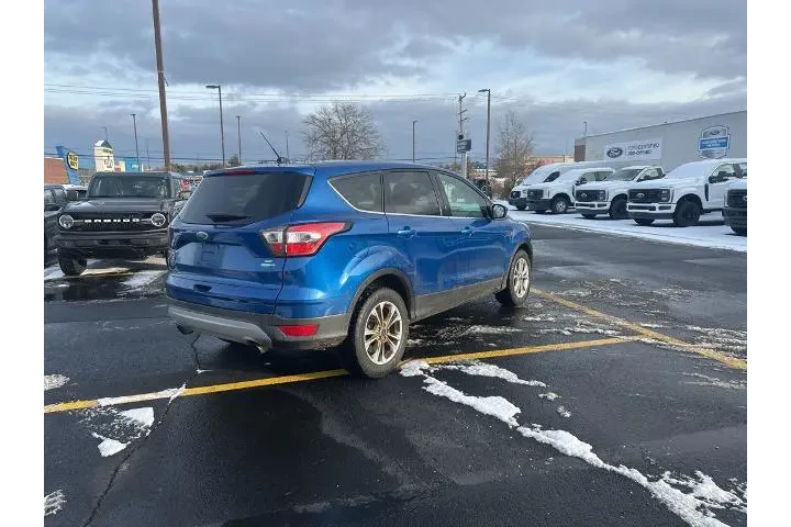 $11000 : Ford Escape 2017 AWD SE 4dr image 5