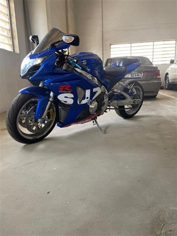 Suzuki GSXR 2015 image 1