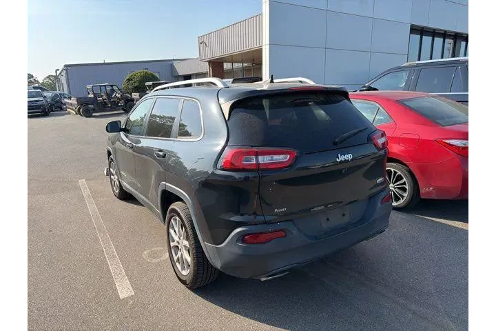 $13992 : Jeep Cherokee 2016 Latitude image 4