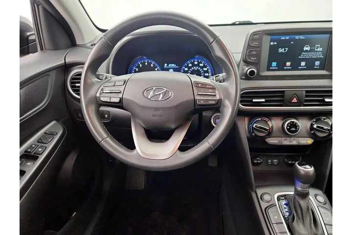 $15998 : Hyundai KONA 2018 AWD SEL 4d image 2
