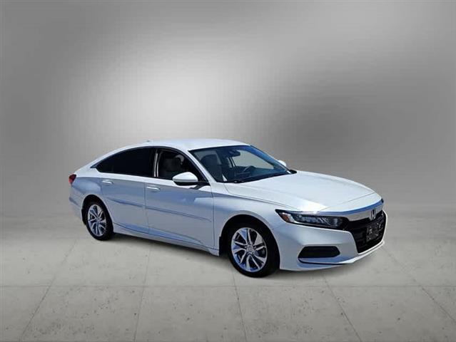 $19390 : Pre-Owned 2018 Honda Accord L image 2