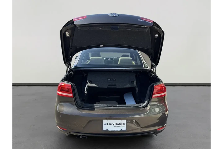 Volkswagen Eos 2012 Lux SULE image 8