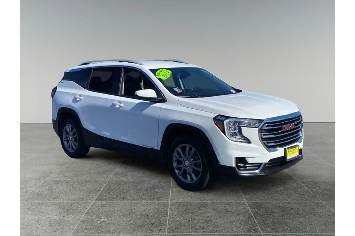 $27876 : GMC Terrain 2024 SLT 4dr SUV image 6