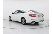 $21998 : Honda Accord 2020 LX 4dr Sed thumbnail