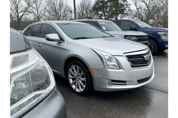 2017 XTS LUXURY image 6