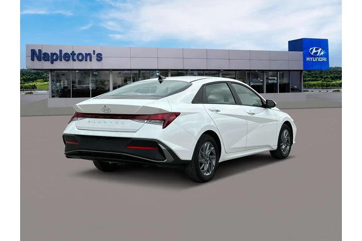 $19000 : Hyundai ELANTRA 2024 SEL 4dr image 7