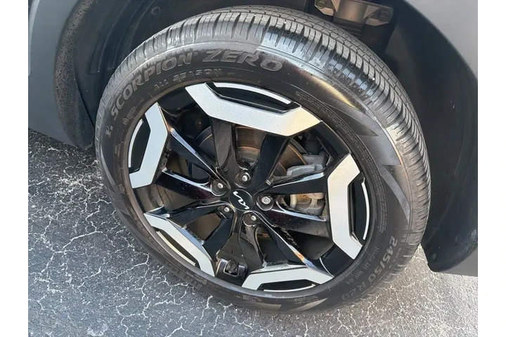 $32991 : Kia Telluride 2024 EX 4dr SU image 6