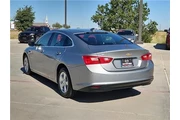 $23000 : Chevrolet Malibu 2024 LT 4dr thumbnail