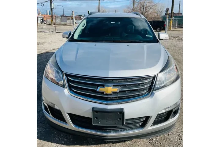 $12500 : 2017 Traverse LT image 3