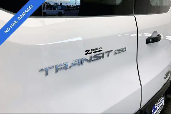 $39990 : Ford Transit 2025 250 3dr SW image 9