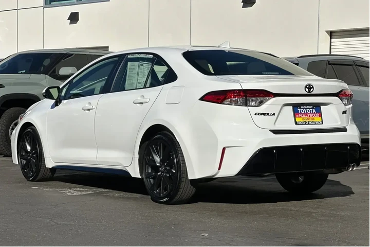 $22995 : Toyota Corolla 2023 SE 4dr S image 6