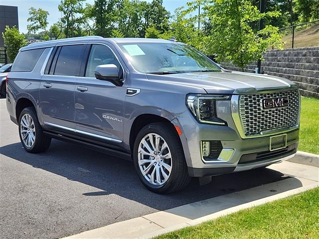 $85837 : 2022 GMC Yukon XL Denali image 10