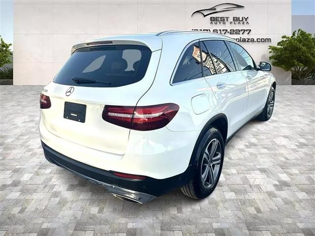 $15995 : 2018 MERCEDES-BENZ GLC GLC 30 image 7