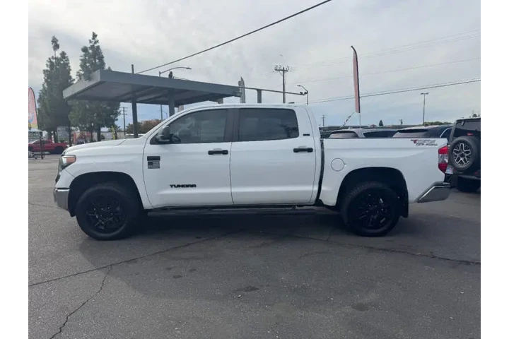 $33998 : 2020 Tundra SR5 image 10