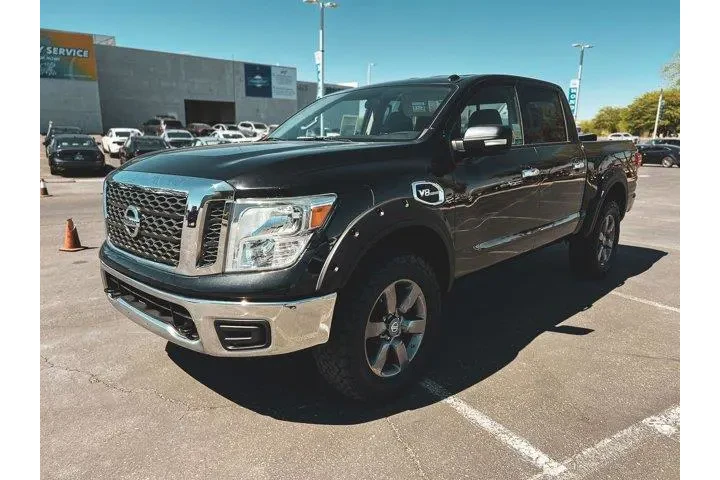 $21777 : Nissan Titan 2017 4x4 SV 4dr image 3