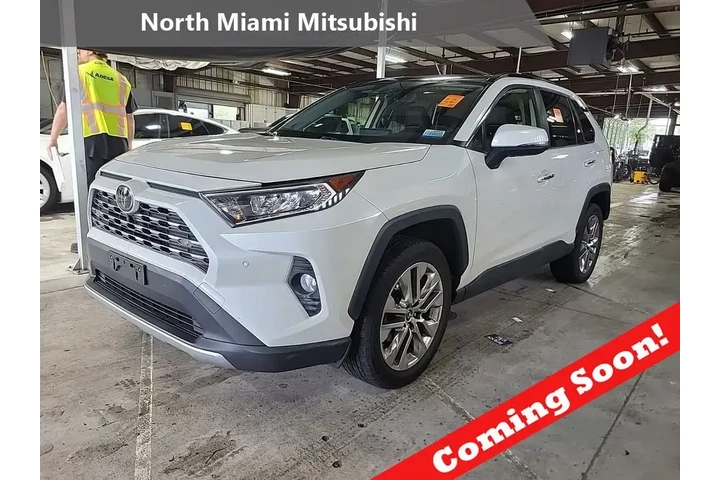 $26490 : Toyota RAV4 2019 AWD Limited image 1