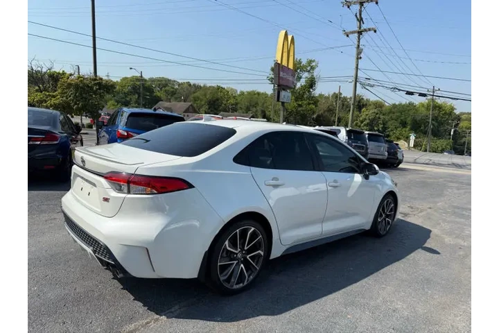 $14995 : 2020 Corolla SE image 8