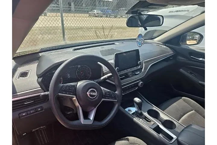 $19328 : Nissan Altima 2025 2.5 SV 4d image 6