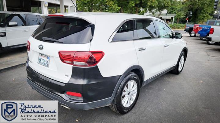 2019 Sorento LX V6 image 8