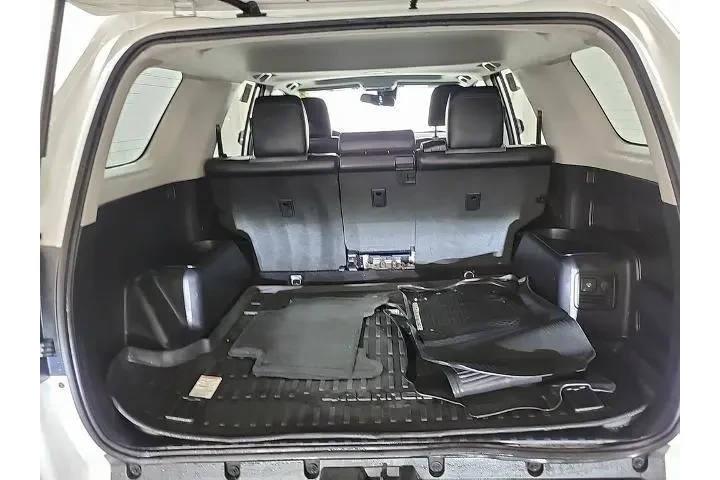 $31430 : Toyota 4Runner 2022 4x2 SR5 image 7