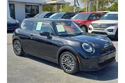 $26990 : MINI Hardtop 2 Door 2025 Coo thumbnail