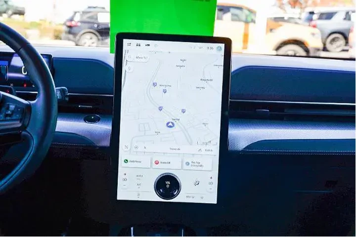 $27995 : Ford Mustang Mach-E 2023 Sel image 9