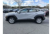 $26542 : Hyundai KONA 2025 AWD SE 4dr thumbnail