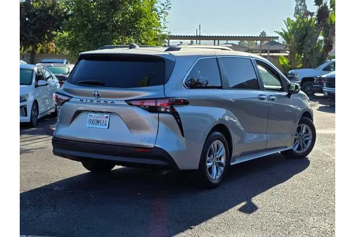$32500 : Toyota Sienna 2022 XLE 8-Pas image 5