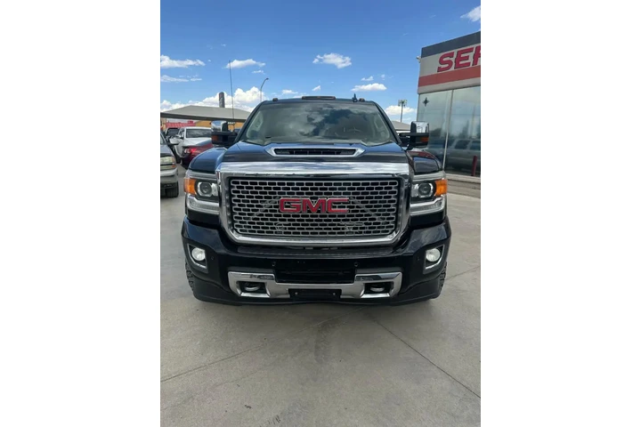 $35995 : 2017 GMC SIERRA 2500 HD CREW image 4