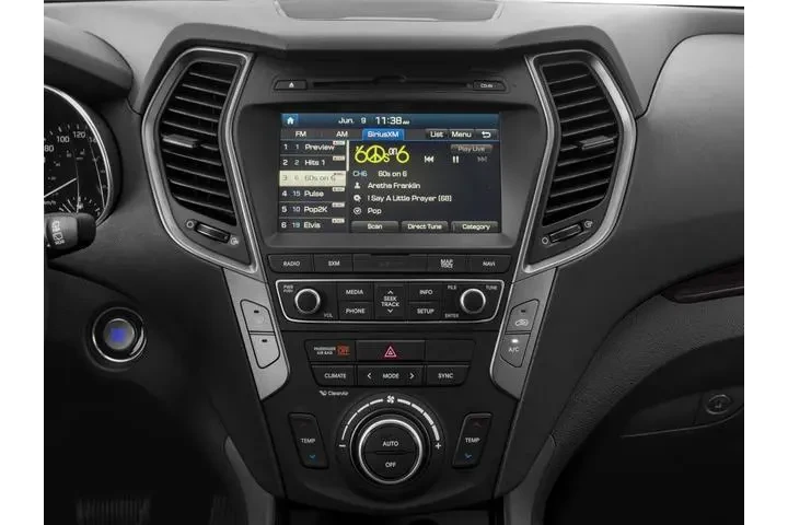 $7800 : Hyundai SANTA FE Sport 2017 image 10