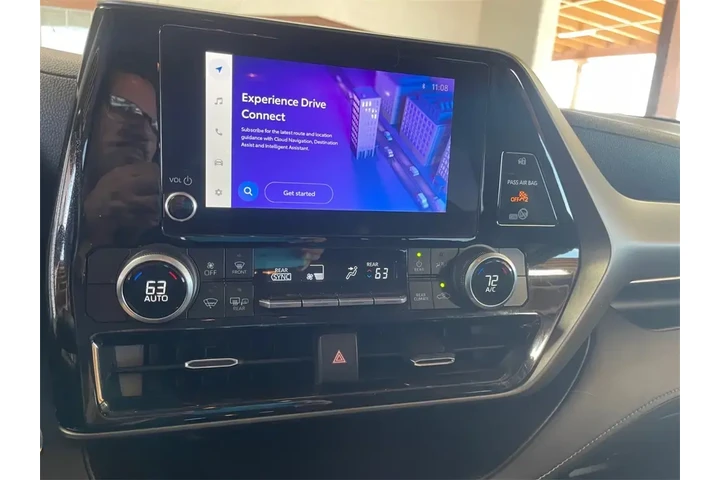 $33500 : Toyota Highlander 2023 AWD L image 8