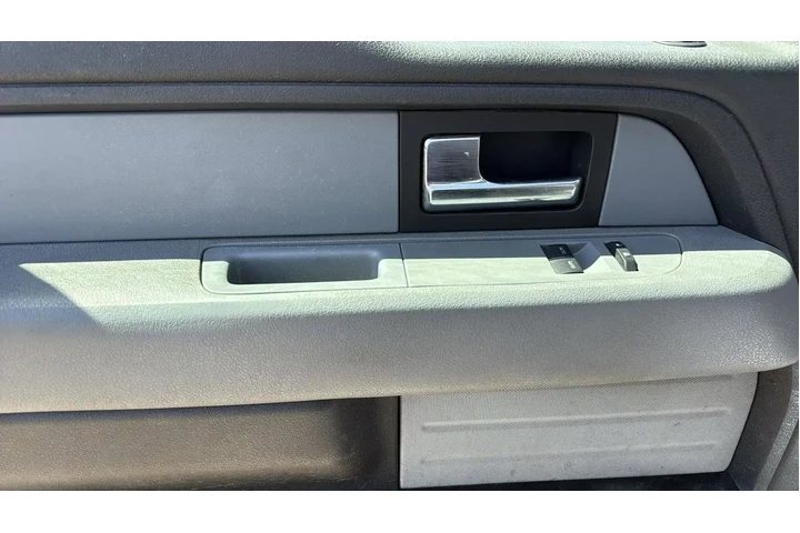 $10854 : Ford F-150 2014 4x2 XL 2dr R image 7